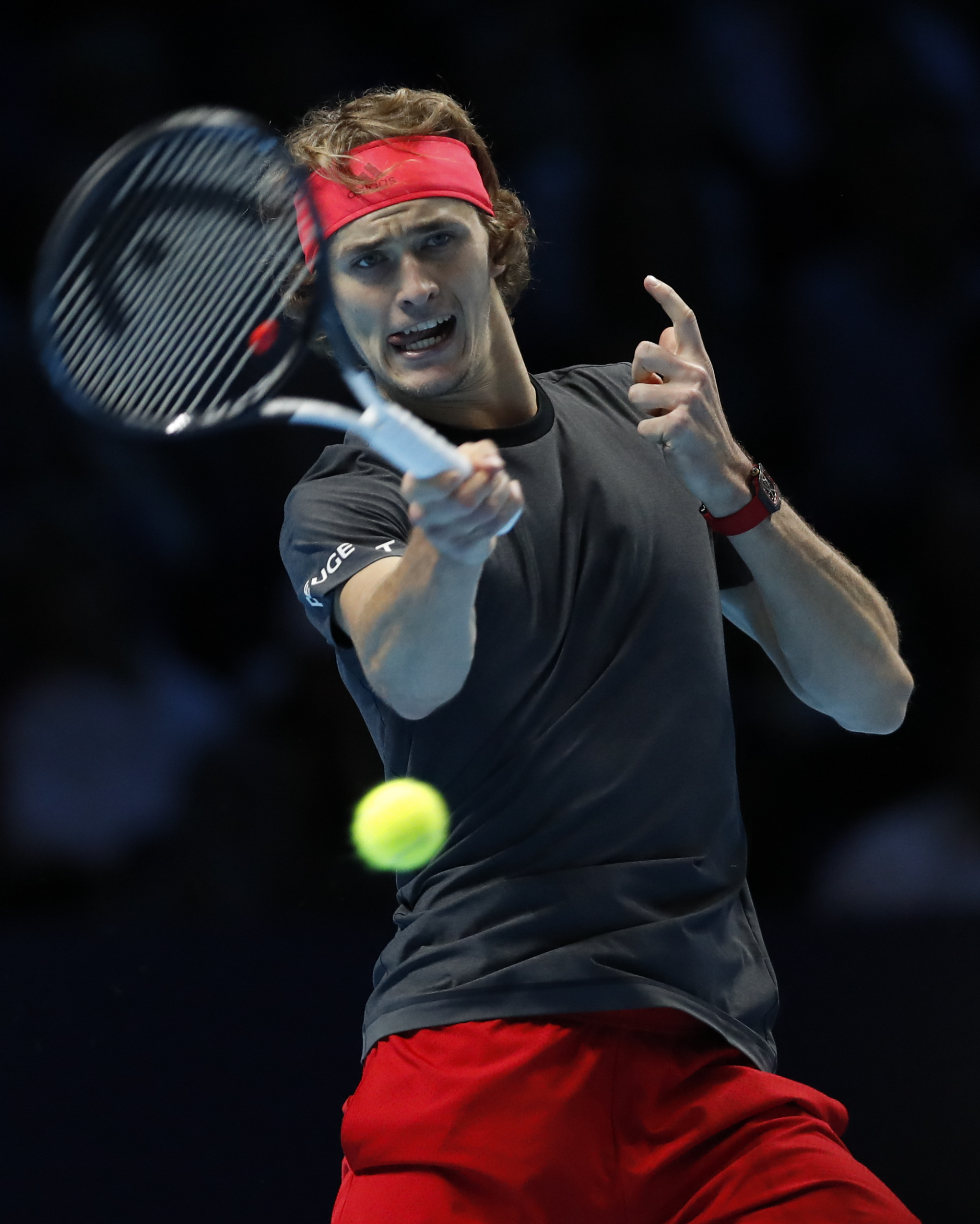 拉沃尔杯逆转ATP总决赛,兹维列夫惊艳四座 拉沃尔杯逆转ATP总决赛,兹维列夫惊艳四座